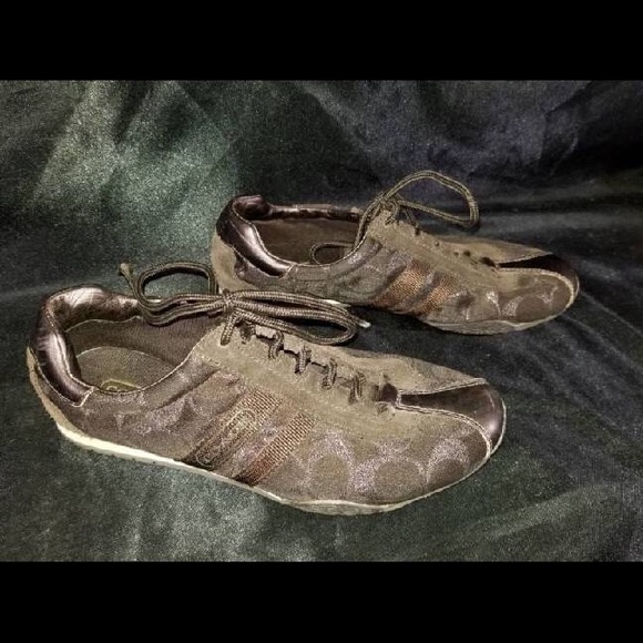Coach shoes size 6.5. - Picture 3 of 7